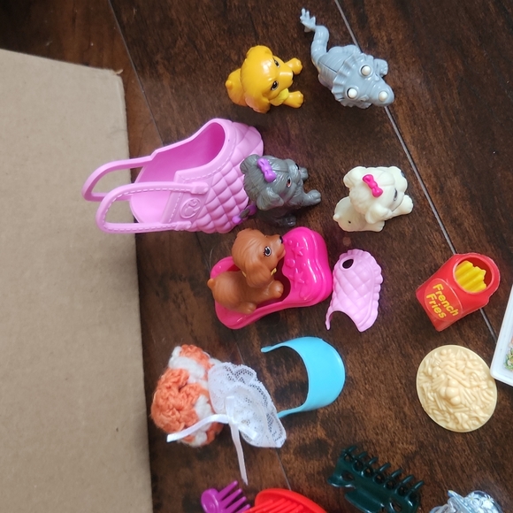 Barbie accessories - Picture 2 of 4